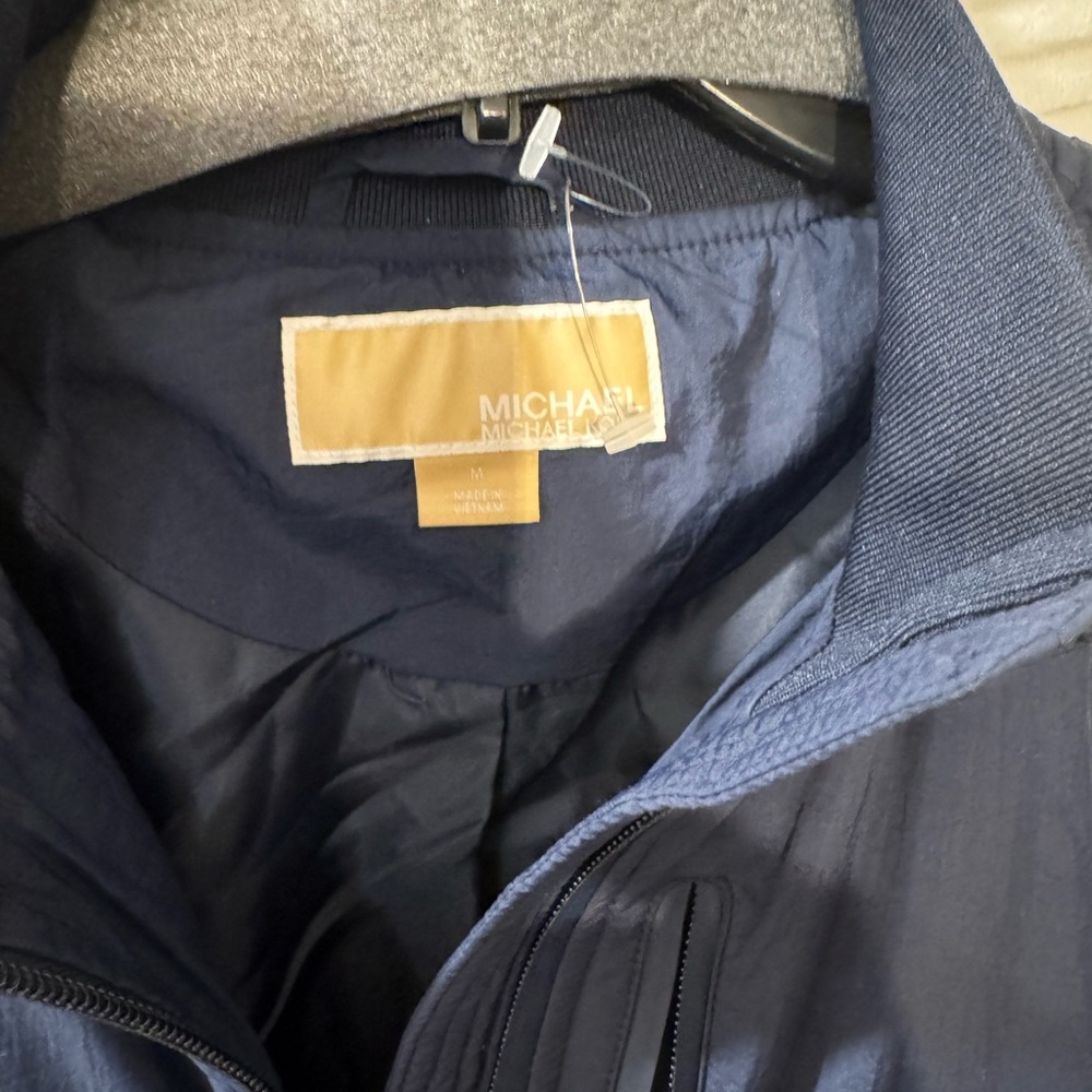 Michael Kors ladies nylon jacket. Navy, size smalll